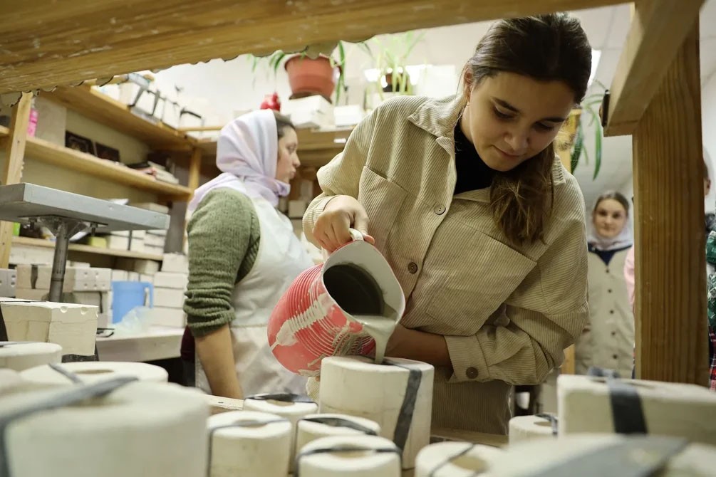 Колледж «Добрая школа на Сольбе» при Сольбинском монастыре начал серию профориентационных мастер-классов для школьников