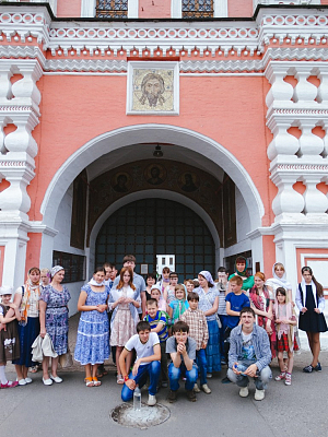 В Донском монастыре гостила группа из  Торопецкой гимназии им. свт. Тихона, Патриарха Всероссийского