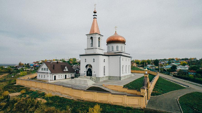 Свято-Троицкий женский монастырь с. Красный Ключ.
