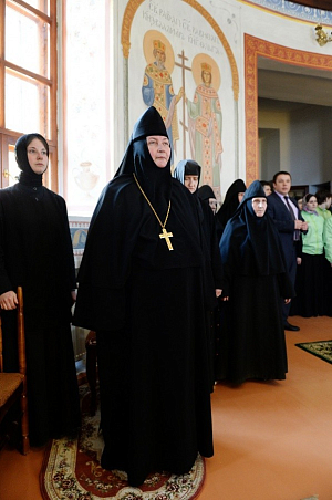 Женская Оптина