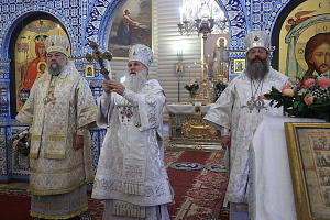 В монастыре на Ганиной Яме совершены чин Великого освящения храма Державной иконы Божией Матери и первая Литургия в нем