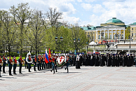 В преддверии 76-й годовщины Победы Святейший Патриарх Кирилл возложил венок к могиле Неизвестного солдата у Кремлевской стены