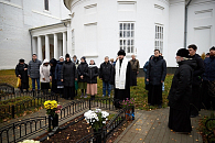 Епископ Лысковский Силуан совершил панихиду по почившей настоятельнице Желтоводского монастыря игумении Михаиле (Орловой)