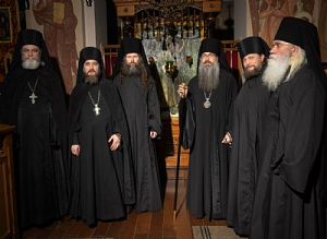 Епископ Уссурийский Иннокентий совершил иноческий постриг в Серафимовском монастыре на о. Русский