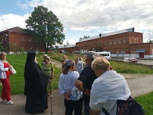 Члены Московского отделения ИППО посетили Смоленскую Зосимову пустынь Александровской епархии 