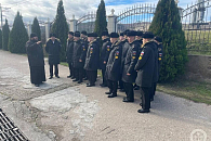 Исполняющий обязанности игумена Инкерманского монастыря в Крыму провел в обители экскурсию для нахимовцев