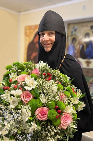 Матерь Божия воспитывает