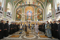 В Сретенском ставропигиальном мужском монастыре встретили престольный праздник в честь Владимирской иконы Божией Матери