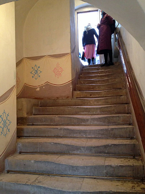 Лестница в келью Патриарха Тихона