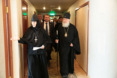 Святейший Патриарх Кирилл осматривает ход ремонтных работ в гостинице «Даниловская»