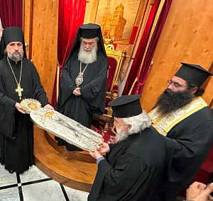 В Иерусалиме освящена копия Гефсиманской плащаницы для Староладожского Успенского девичьего монастыря