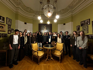 Студенты Высшей школы экономики познакомились с Марфо-Мариинской обителью милосердия