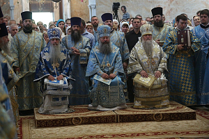 Митрополит Кирилл возглавил престольный праздник в Александро-Невском Ново-Тихвинском монастыре г. Екатеринбурга