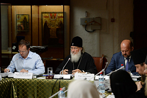 Патриарх Кирилл ознакомился с ходом реставрационных работ в Соловецком монастыре и провел рабочее совещание по вопросам развития Соловецкого архипелага