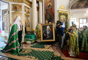 В день памяти свв. блгвв. кнн. Даниила Московского и Александра Невского Патриарх Кирилл возглавил Литургию в Даниловом монастыре