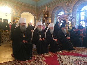 В день памяти свт. Феофана Затворника в Богородице-Рождественском монастыре г. Владимира состоялось архиерейское богослужение