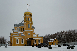 Митрополит Серафим возглавил Литургию в Успенском монастыре г. Нижнего Ломова Пензенской епархии