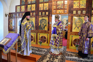 Митрополит Александр совершил Литургию в Карачевском Воскресенском монастыре Брянской епархии