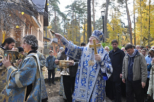 Епископ Серафим возглавил престольный праздник на подворье Зачатьевского монастыря