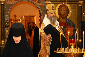 Архиепископ Сергиево-Посадский Феогност совершил Божественную литургию в Стефано-Махрищском монастыре