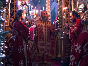Митрополит Киевский и всея Украины Онуфрий совершил Литургию в Русском Пантелеимоновом монастыре на Афоне