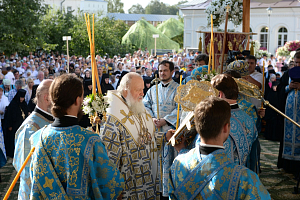 В канун праздника Толгской иконы Божией Матери Святейший Патриарх Кирилл совершил всенощное бдение в Толгском монастыре