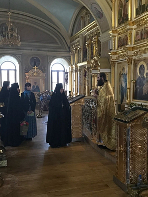 В Зосимовой пустыни отметили 6-летие возведения ее настоятельницы в сан игумении