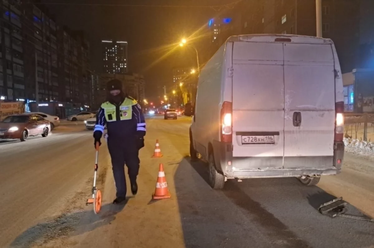 Ребенок пострадал в ДТП на пешеходном переходе в Екатеринбурге 22739dba-e303-464c-84cf-f160ab6e230c-67b2e7cb