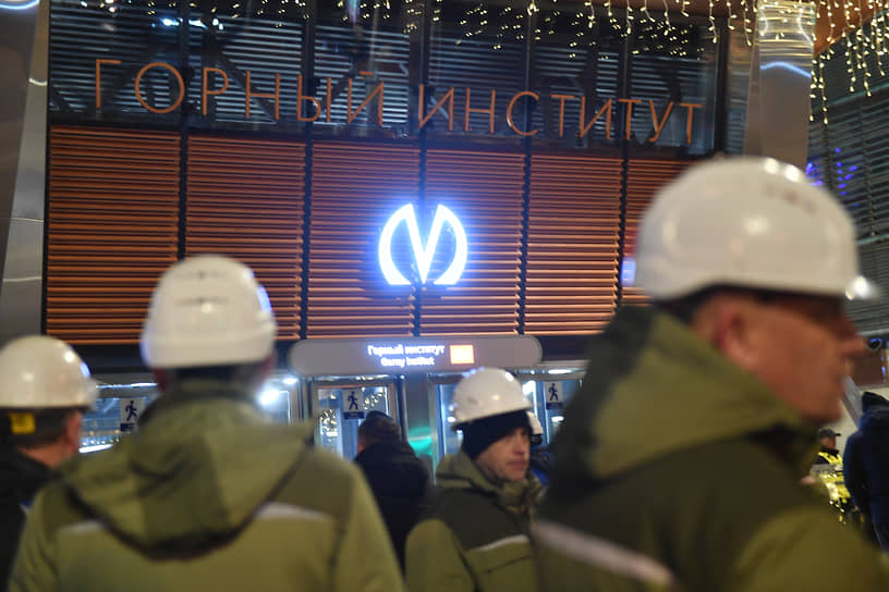 Долгожданное открытие: новая станция метро в Санкт-Петербурге 4701a27c-b52b-46dc-bb3d-8c0000a7eb2f-67c21359