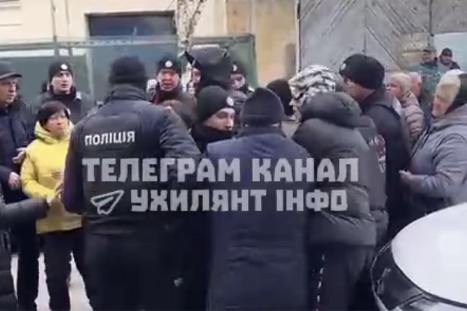 Силовой конфликт во Львове: беспрецедентная операция по доставке в ТЦК 9699fcda-6978-40b7-bc1e-f9e522ce1d3b-67bcb6de
