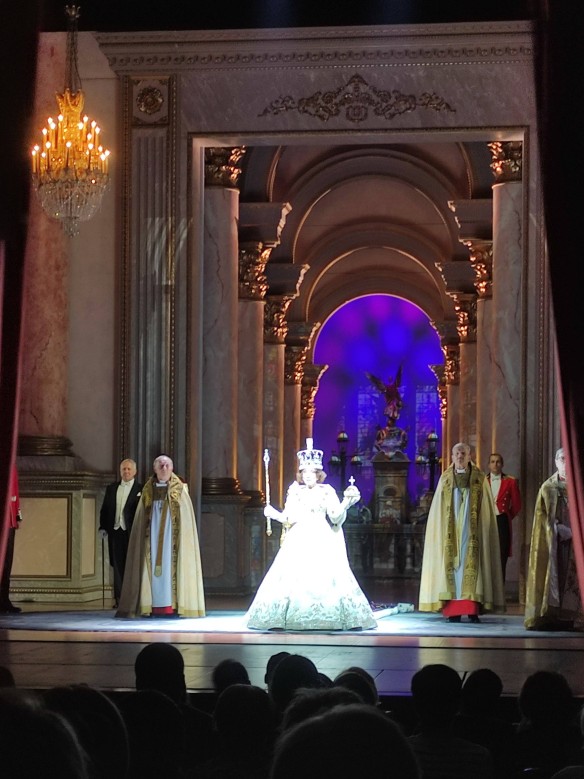 Последняя роль великой актрисы: Инна Чурикова блистательно сыграла королеву Елизавету II 1f10597e-de94-4b18-bcf3-c994a9c0000b-67d3a80e