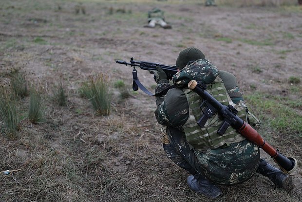 Невероятное спасение российского бойца в болотном аду c20f52f4-efb8-4e2e-a4c3-156377c9b3c9-67e548e2