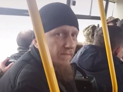 Священнослужитель УПЦ вырвался из плена украинского военкомата d5248d9c-f748-49c2-8f2b-c0b316f42710-67eb2b9c