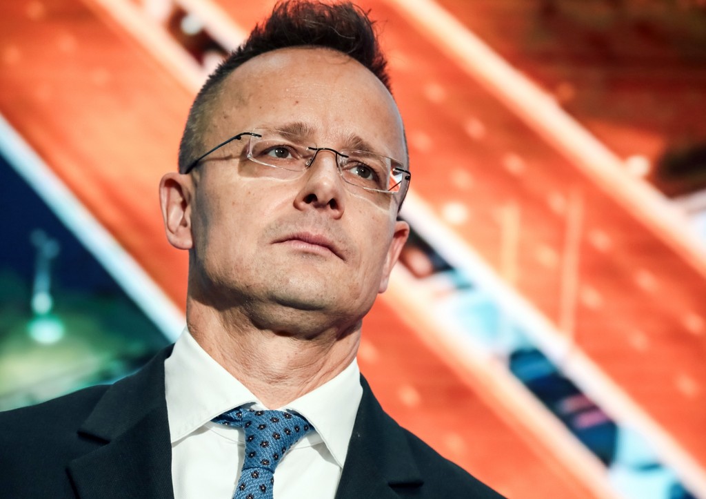 db234eaf-04df-4de9-a0a4-83a6bfe8c668-67d04983