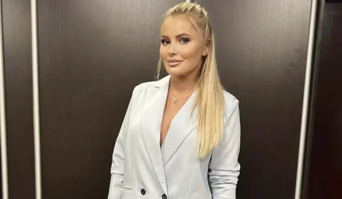 Преображение Даны Борисовой Впечатляет поклонников новым образом e9f9c89e-ba1f-45b1-867a-009632116f54-67ecfa6c