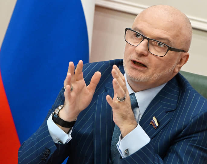 К бумаге почтения нету 3580ef3f-040f-4625-aee8-52fb16391efb-6801bb32