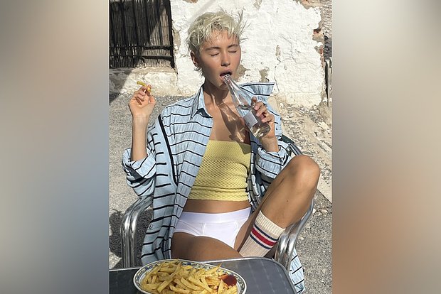 Дочь известного актера в смелой фотосессии 4c657b55-1731-4613-beab-b898c004addc-68008d68