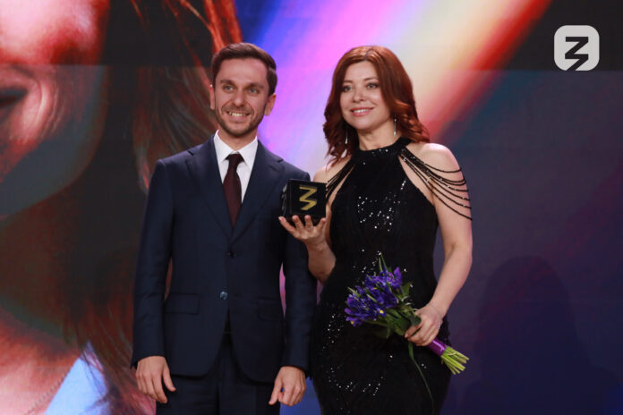 Талантливая телеведущая из Свердловской области победила во Всероссийском конкурсе ЗнаниеЛектор 7d07f46b-fd59-4470-b135-59ab91fb17fb-67f7935a