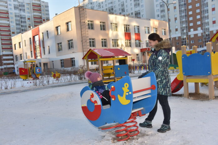 Муниципалитеты Свердловской области получат почти 5 млрд рублей на строительство детских садов и школ по поручению Евгения Куйвашева 819489eb-a2a7-4f3b-a55a-48f5053c21cd-67fe8df4