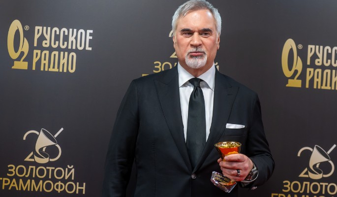 Скандальная провокация против Меладзе на элитном курорте Франции 9a626ecf-b3bd-48eb-97bd-6b0b2490dd01-67f22a84