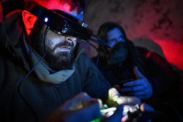 Смертельный сюрприз скрывался в FPV очках для российских военных 9b0c676d-8be5-45a6-8b85-cb220e85e1ae-67fa2eb1