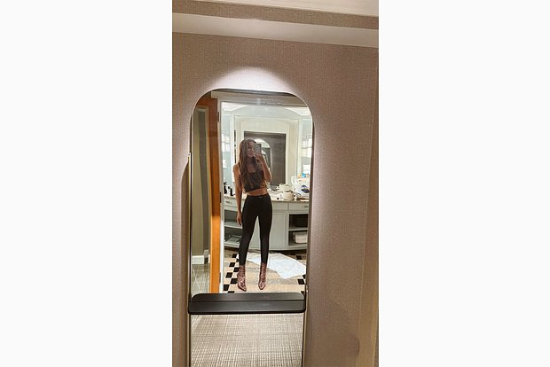 Яркое преображение Анны Седоковой вдохновляет поклонников da818332-b8c7-4542-be66-77f91c366071-67ffdd83