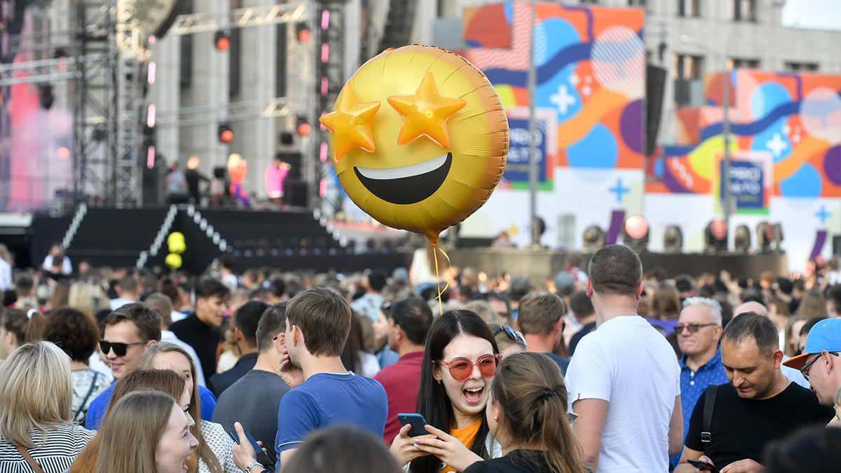 Праздники 4 февраля в России и мире Фестиваль PRO лето на проспекте Академика Сахарова