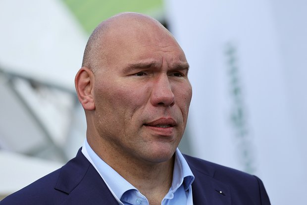 Валуев предсказал судьбу третьего боя Бивола и Бетербиева valuev predskazal sudbu tretego boya bivola i beterbieva-t-nw-ru-174030604800-0