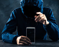 anton nemkin i gosduma o zashhite grazhdan rossii ot telefonnyh moshennikov-t-nw-ru-174279781100-0