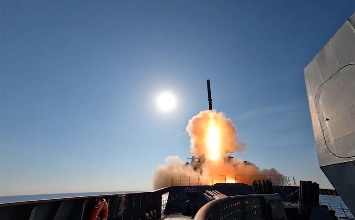 Испытательные стрельбы гиперзвуковой крылатой ракеты Циркон в Белом море, 2024 год (Минобороны России / Telegram)