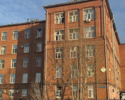 Беспилотники атакуют Энгельс и Саратов Минобороны РФ объявило ЧС после ударов ВСУ bespilotniki atakuyut engels i saratov minoborony rf obyavilo chs posle udarov vsu-t-nw-ru-174247799300-0