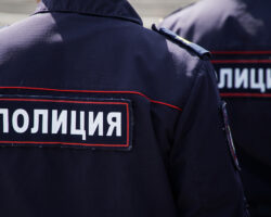 Благодаря МЧС Подмосковья школы Истры и Павловской Слободы вернулись к занятиям RussianPoliceOfficersDuringAPatrolOnACityStreet