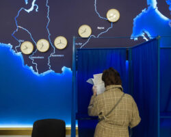 edinaya rossiya i svo pereformatiruyut politiku pered vyborami gosdumy 2026-t-nw-ru-174250951100-0