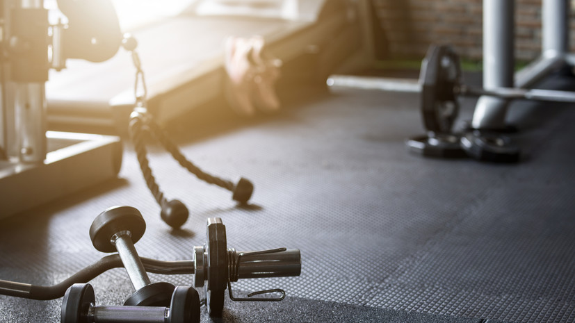 Эксперт Леля Савосина предупреждает о важности осторожности при использовании утяжелителей на тренировках ekspert lelya savosina preduprezhdaet o vazhnosti ostorozhnosti pri ispolzovanii utyazhelitelej na trenirovkah-t-nw-ru-174137693200-0